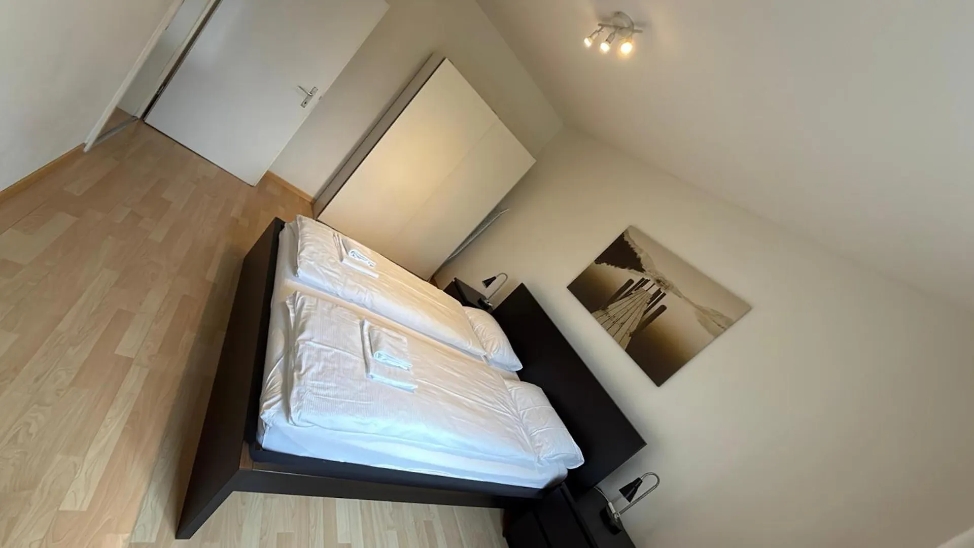 Hitrental Stauffacher Apartments Curych