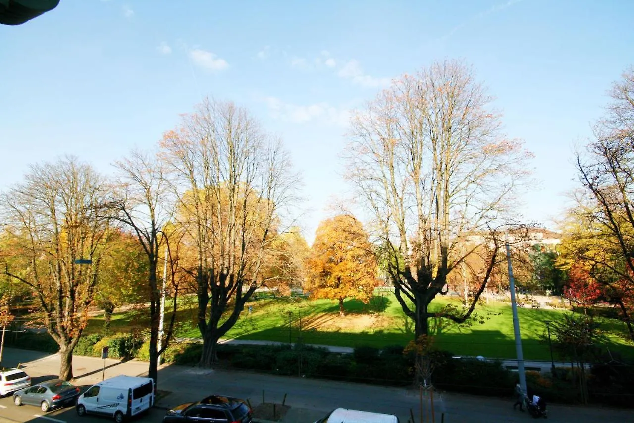 Hitrental Stauffacher Apartments Zurigo