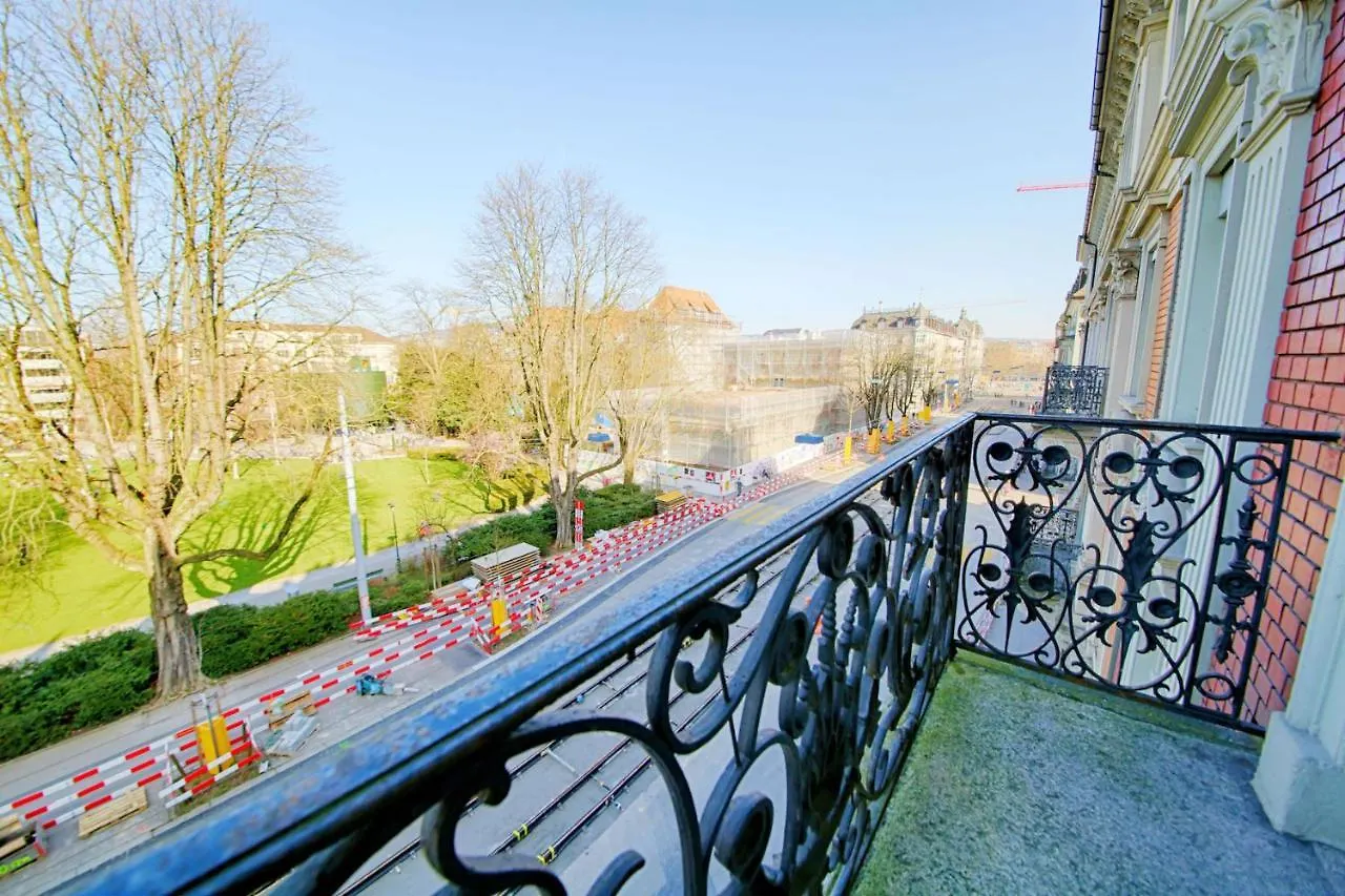 Hitrental Stauffacher Apartments Zurigo