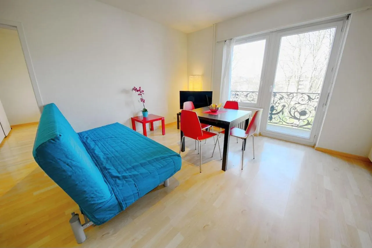 Hitrental Stauffacher Apartments Zurigo